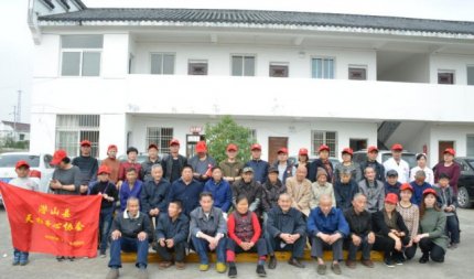 黄铺敬老院活动