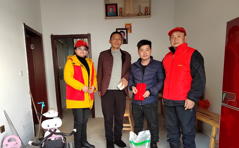 冬至送温暖,“暖冬行动”传递爱(图4) 冬至送温暖,“暖冬行动”传递爱(图4)